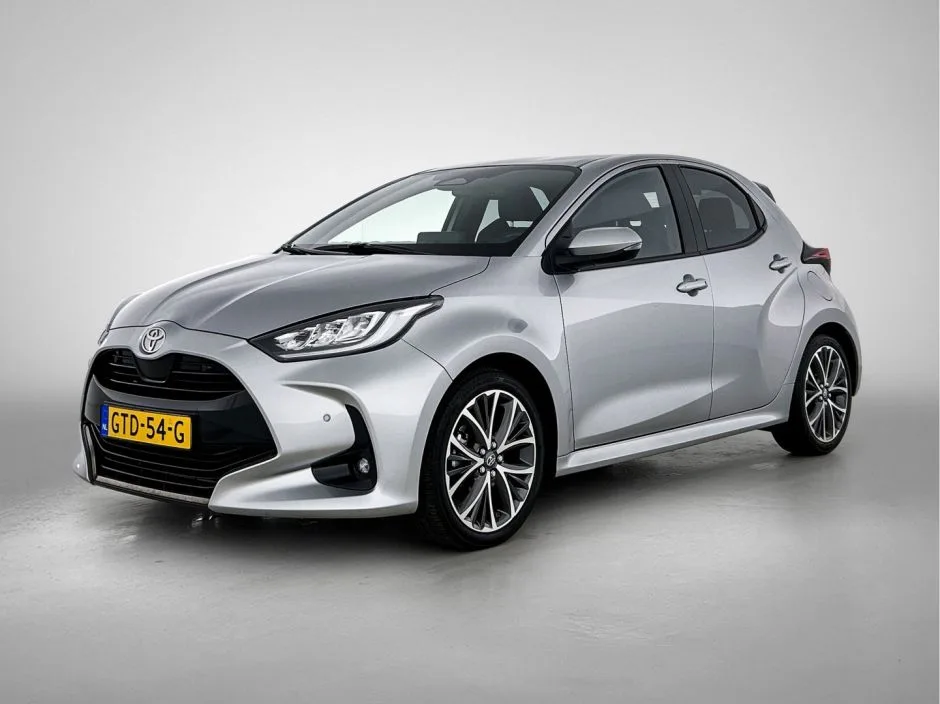 Toyota Yaris (2024) — foto 1