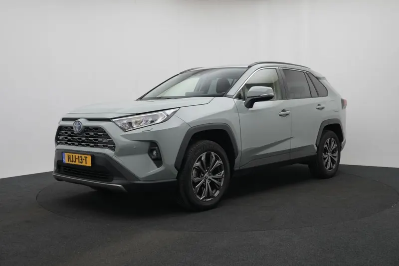 Toyota RAV4 (2024)