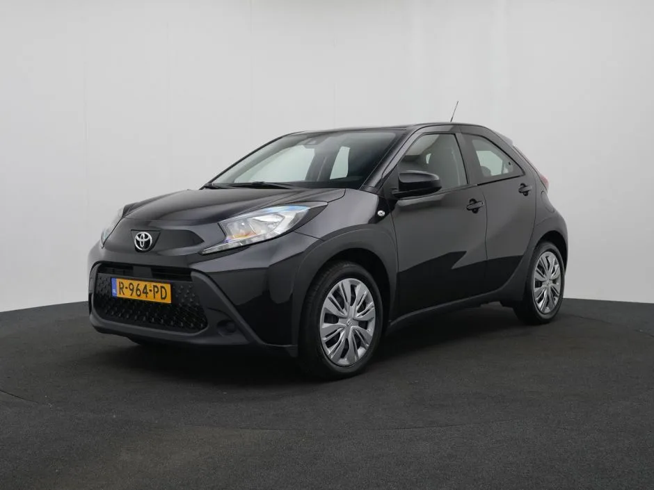 Toyota Aygo (2022) — foto 1