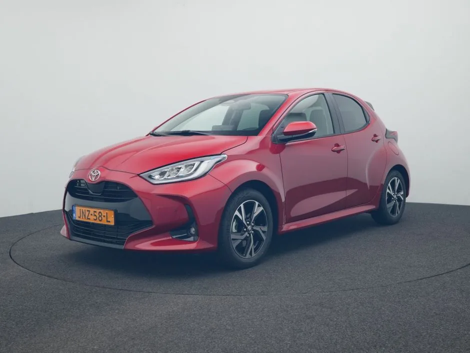 Toyota Yaris (2025) — foto 1