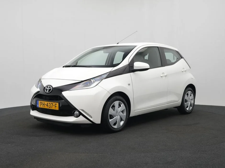 Toyota Aygo (2017) — foto 1