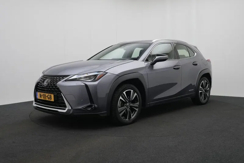 Lexus UX (2020)