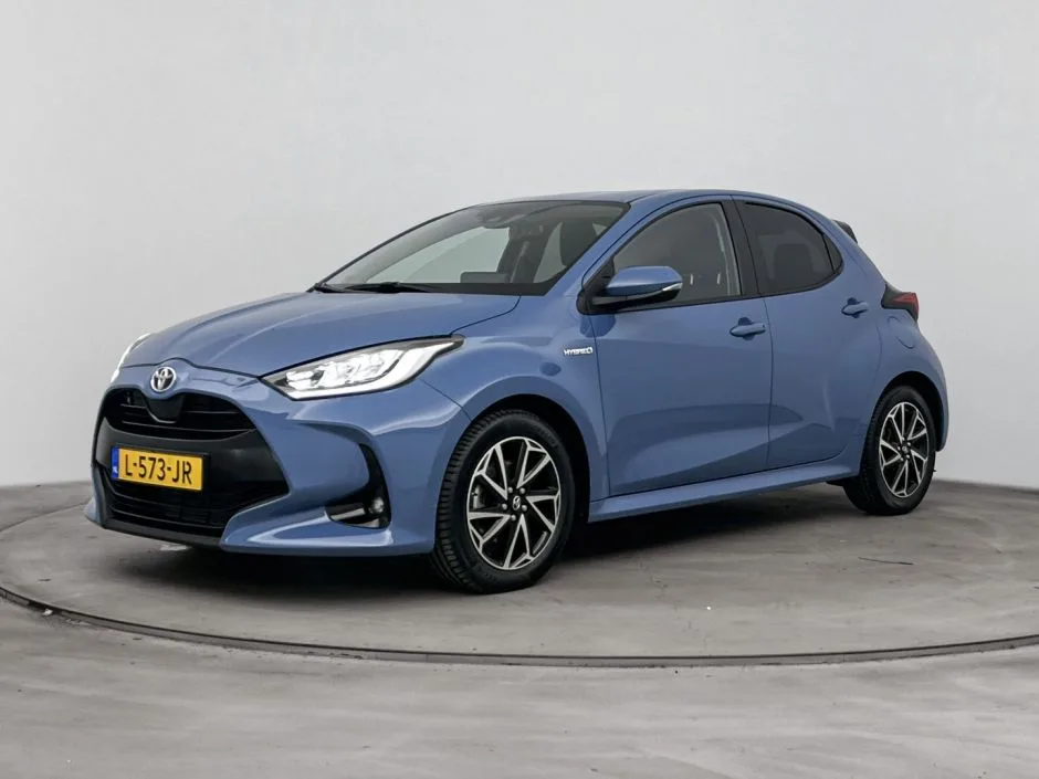 Toyota Yaris (2021) — foto 1