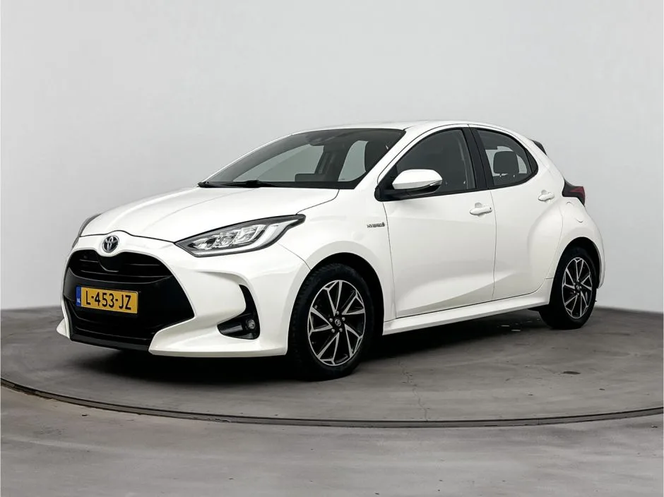 Toyota Yaris (2021) — foto 1