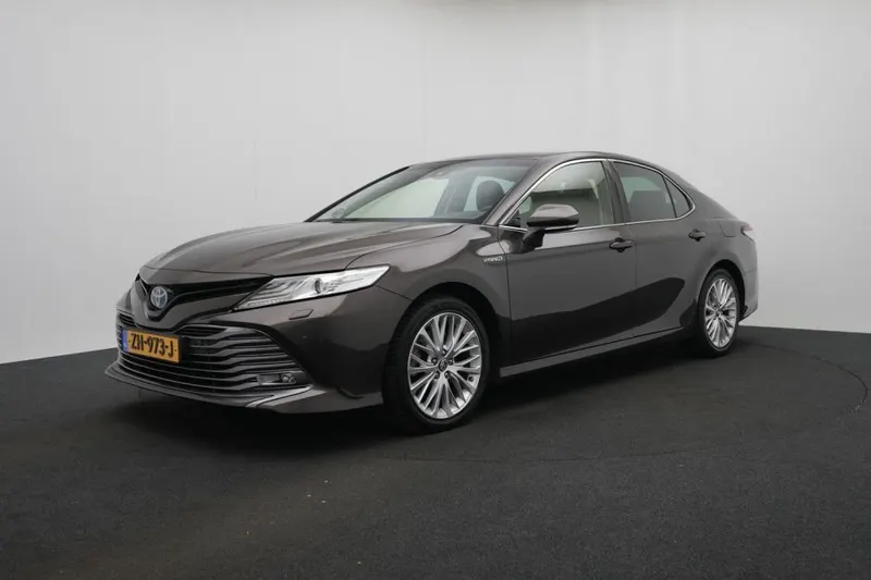 Toyota Camry (2019)