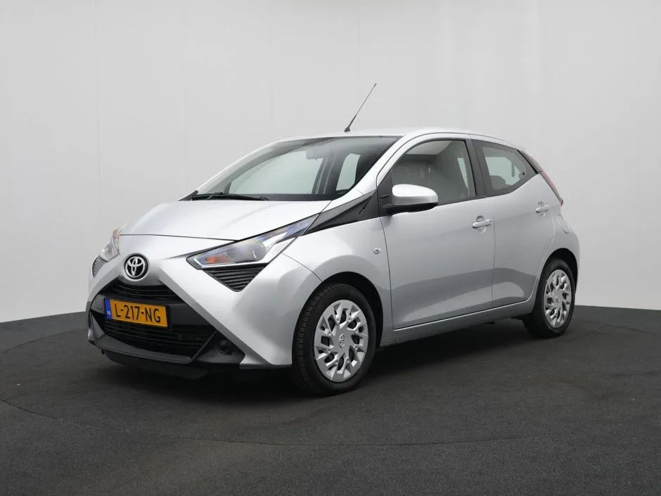 Toyota Aygo (2021) — foto 1