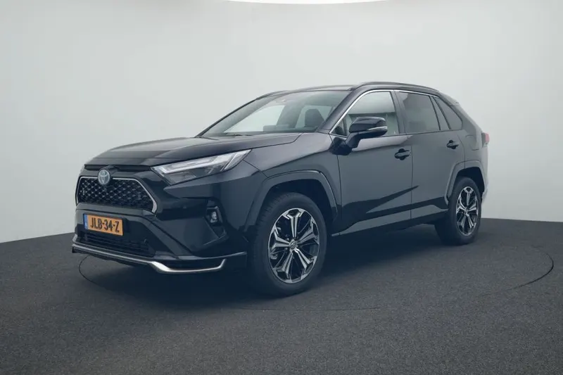 Toyota RAV4 (2025)