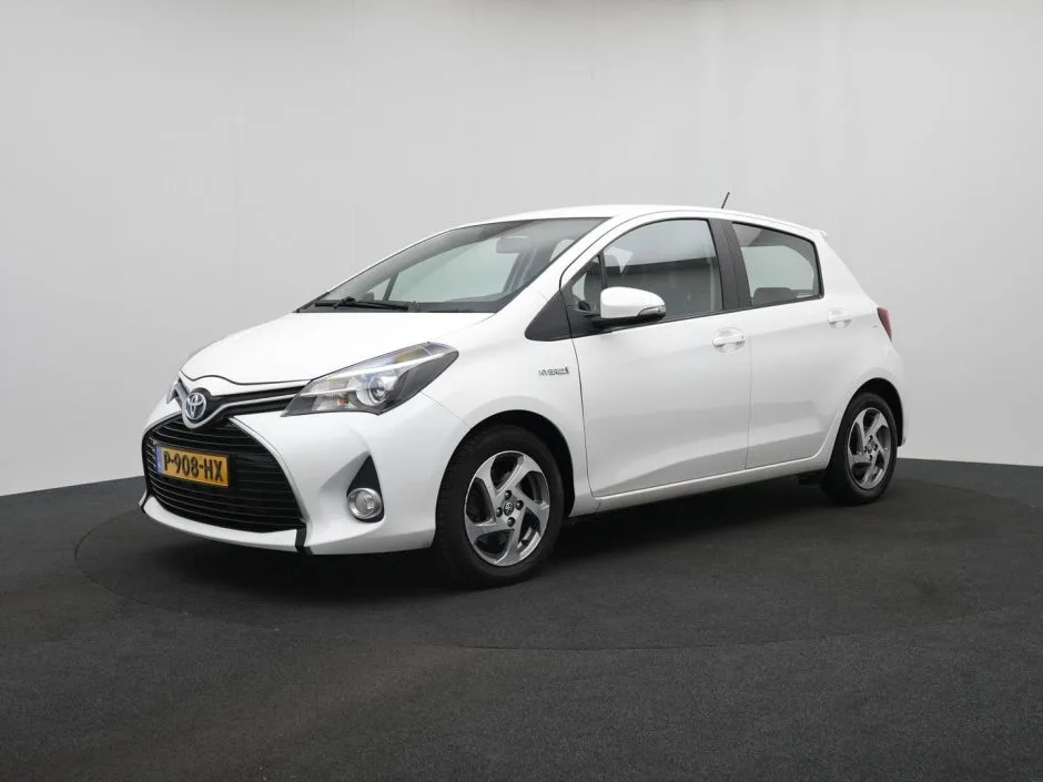 Toyota Yaris (2015) — foto 1