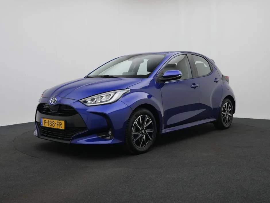 Toyota Yaris (2022) — foto 1