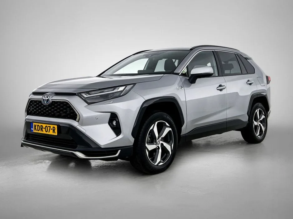 Toyota RAV4 (2023) — foto 1