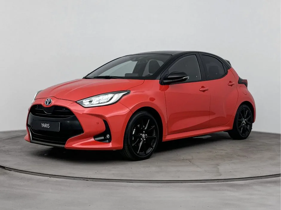 Toyota Yaris (2023) — foto 1