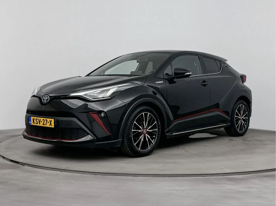 Toyota C-HR (2020) — foto 1