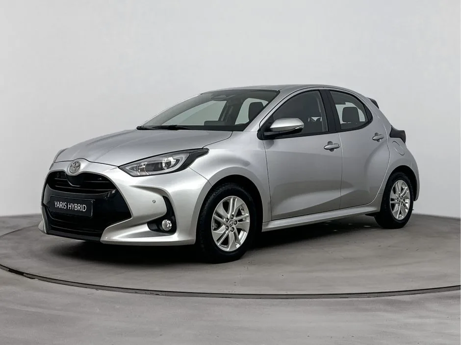 Toyota Yaris (2025) — foto 1