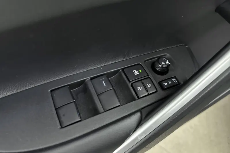 Toyota Corolla Cross (2024)