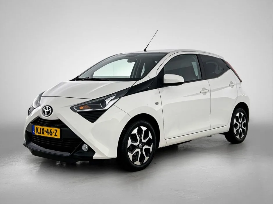 Toyota Aygo (2021) — foto 1