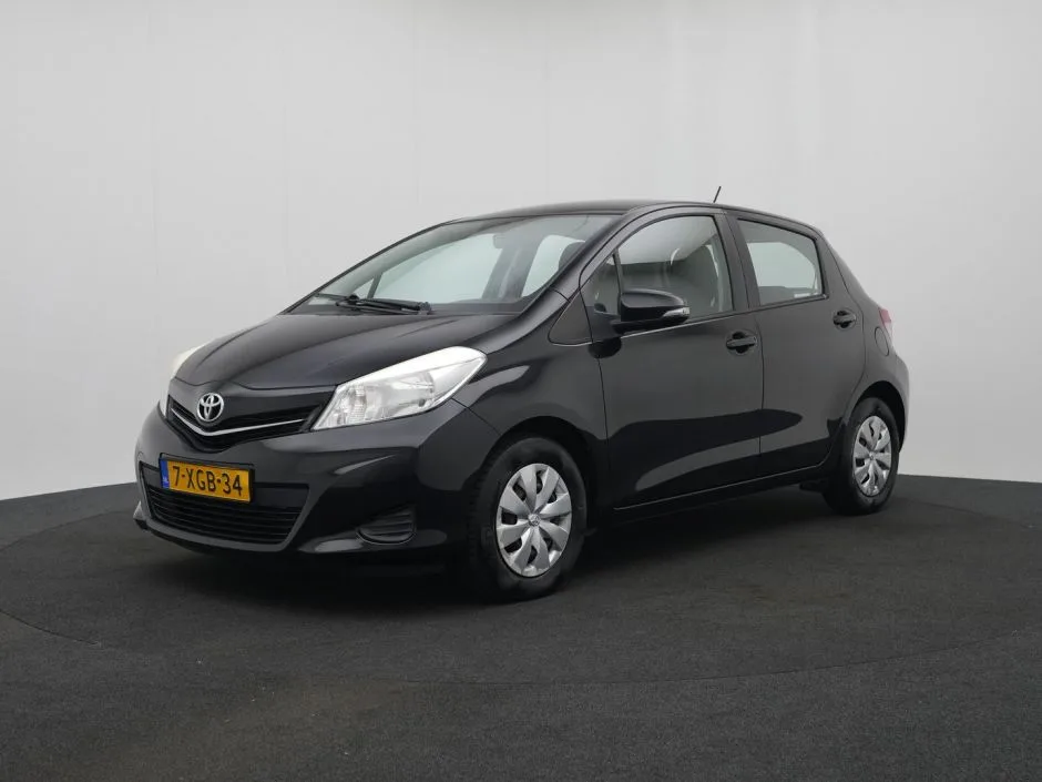 Toyota Yaris (2014) — foto 1