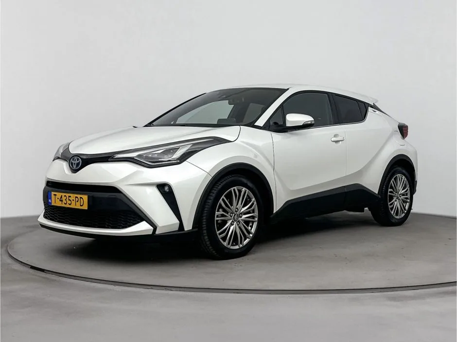 Toyota C-HR (2023) — foto 1