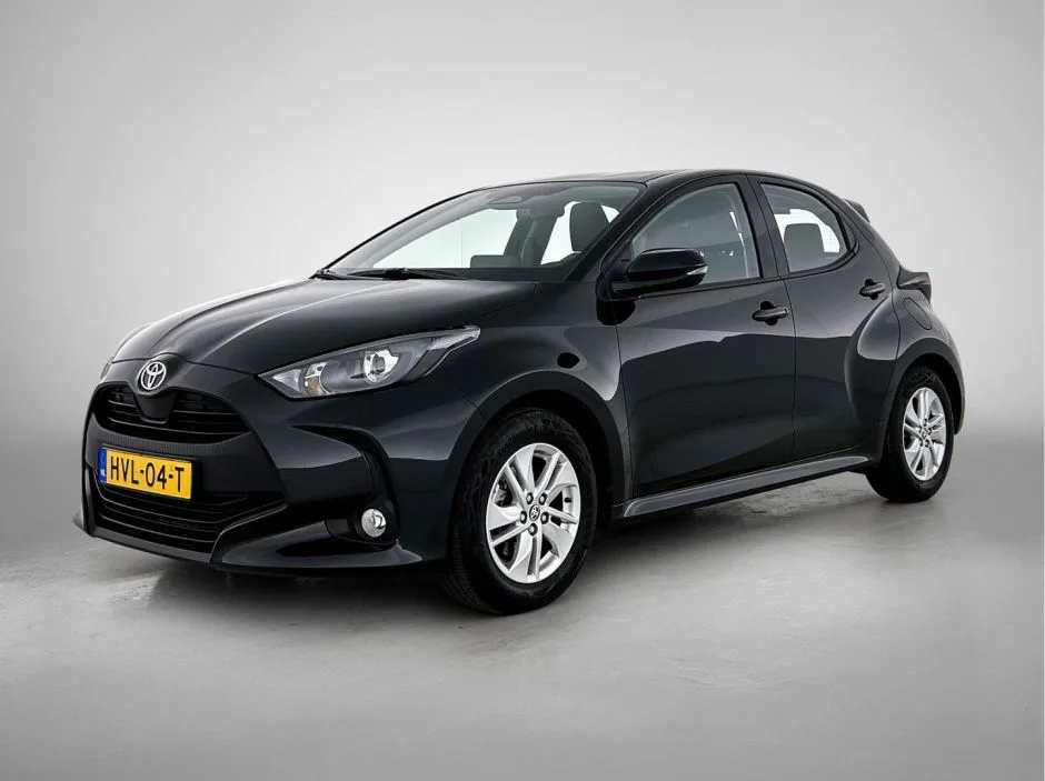 Toyota Yaris (2025) — foto 1