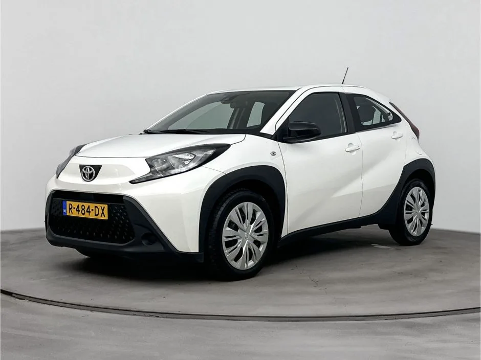 Toyota Aygo (2022) — foto 1