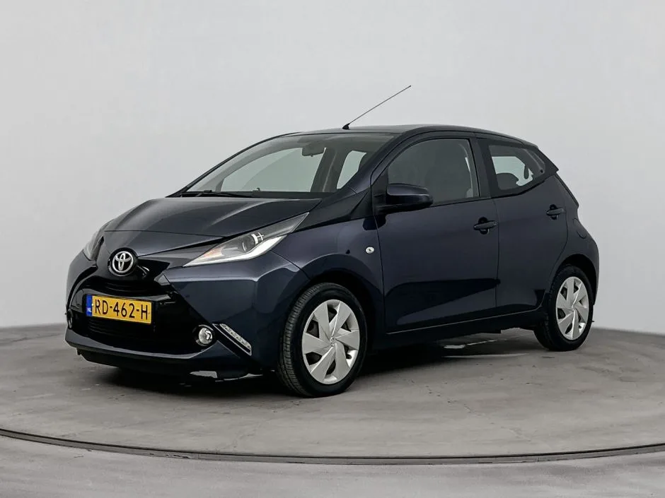 Toyota Aygo (2017) — foto 1