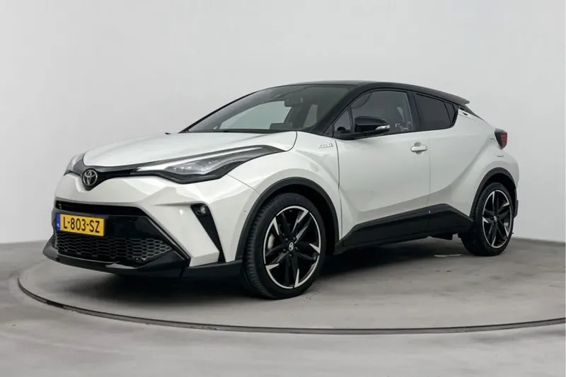 Toyota C-HR (2021)