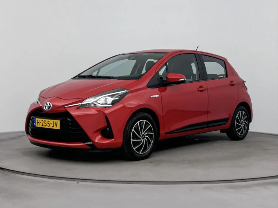 Toyota Yaris (2020) — foto 1