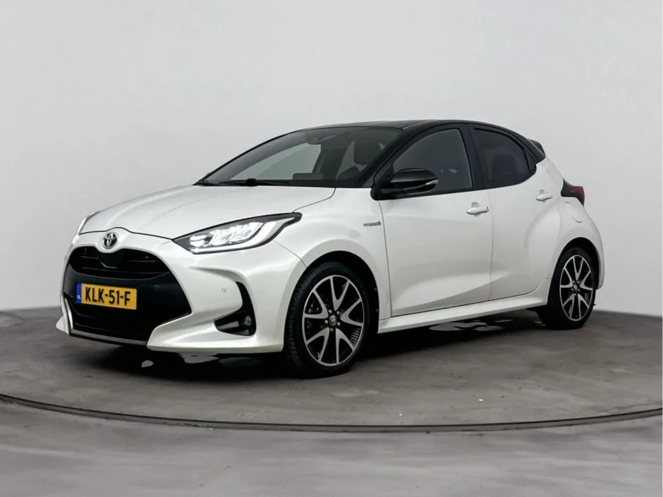 Toyota Yaris (2021) — foto 1