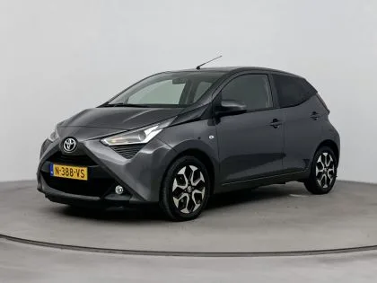 Toyota Aygo (2022) — foto 1