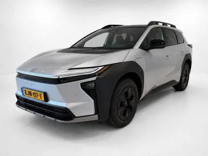 Toyota bZ4X (2026) — foto 1