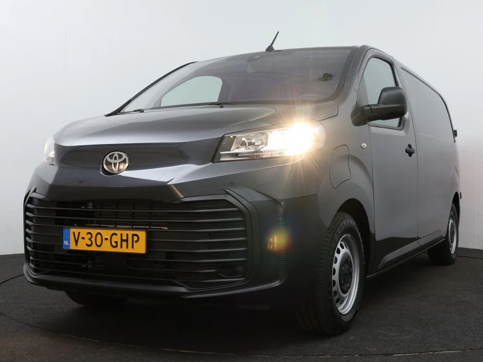 Toyota Proace (2024) — foto 1