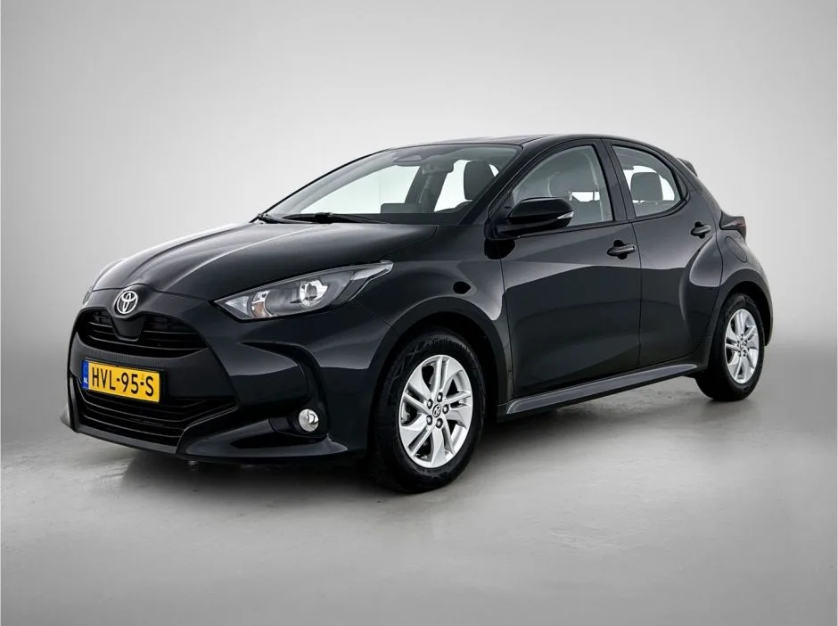 Toyota Yaris (2025) — foto 1