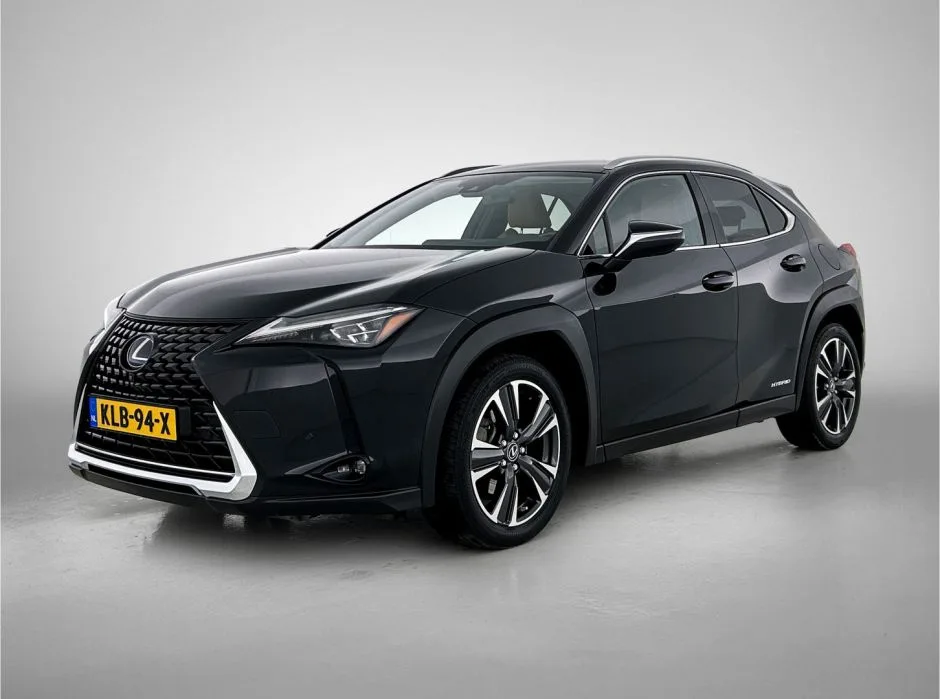 Lexus UX (2020) — foto 1