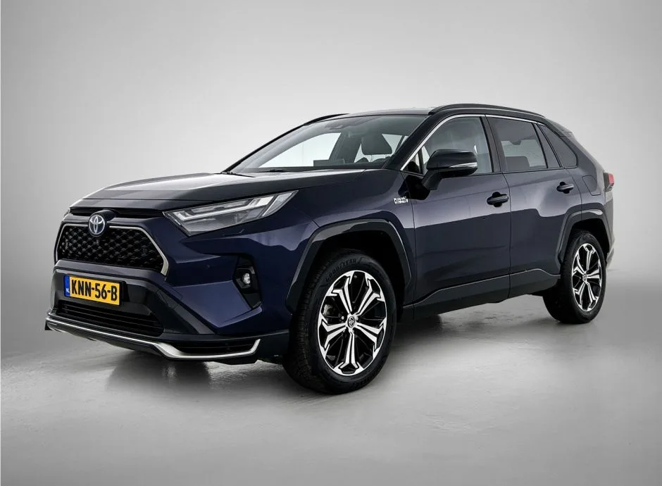 Toyota RAV4 (2022) — foto 1