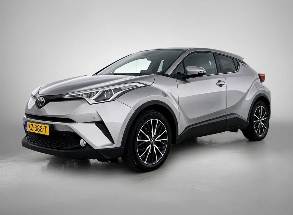 Toyota C-HR (2017) — foto 1