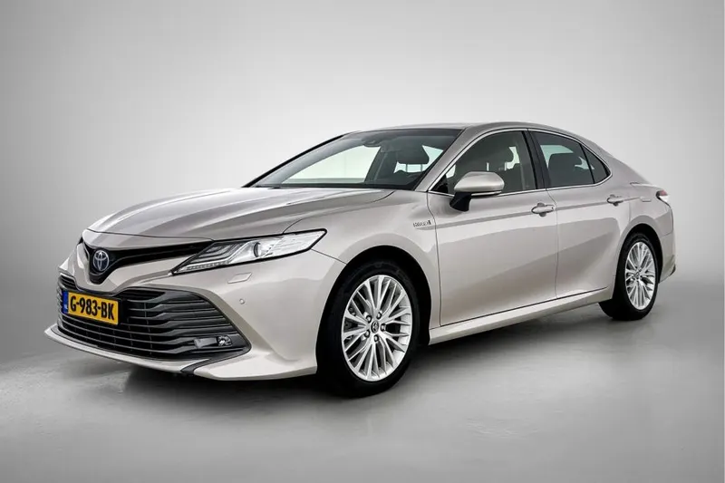 Toyota Camry (2019)