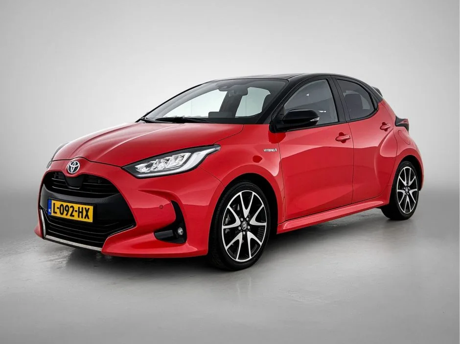 Toyota Yaris (2021) — foto 1