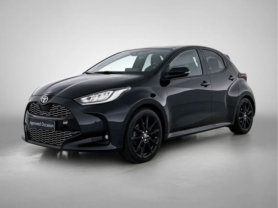 Toyota Yaris (2024) — foto 1
