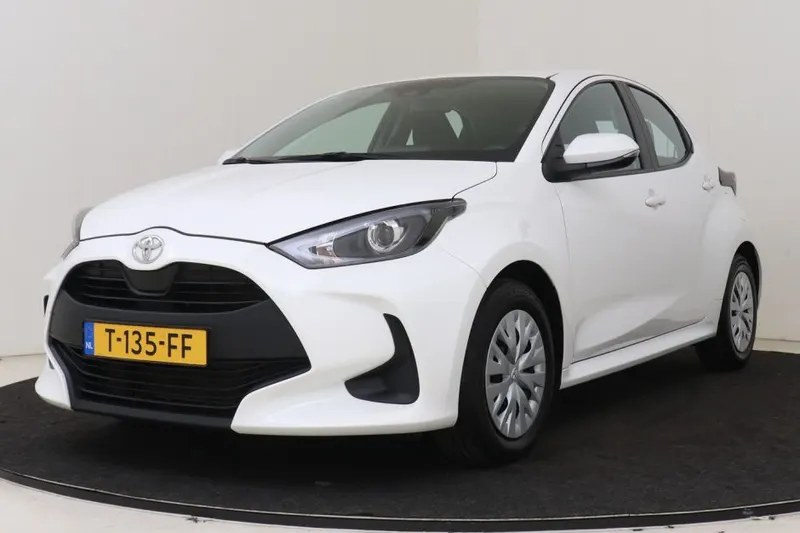 Toyota Yaris (2023)