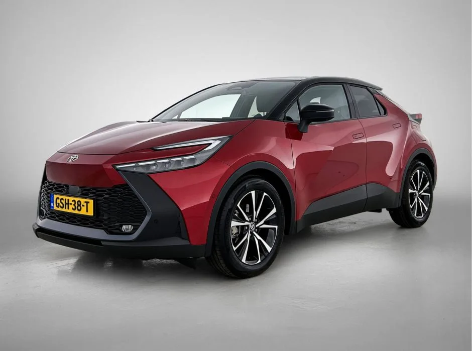 Toyota C-HR (2024) — foto 1