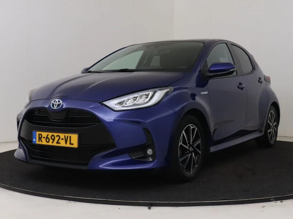 Toyota Yaris (2021) — foto 1