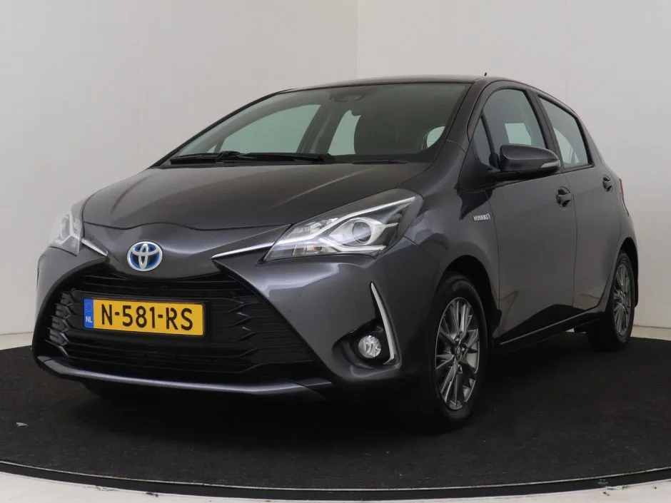 Toyota Yaris (2020) — foto 1