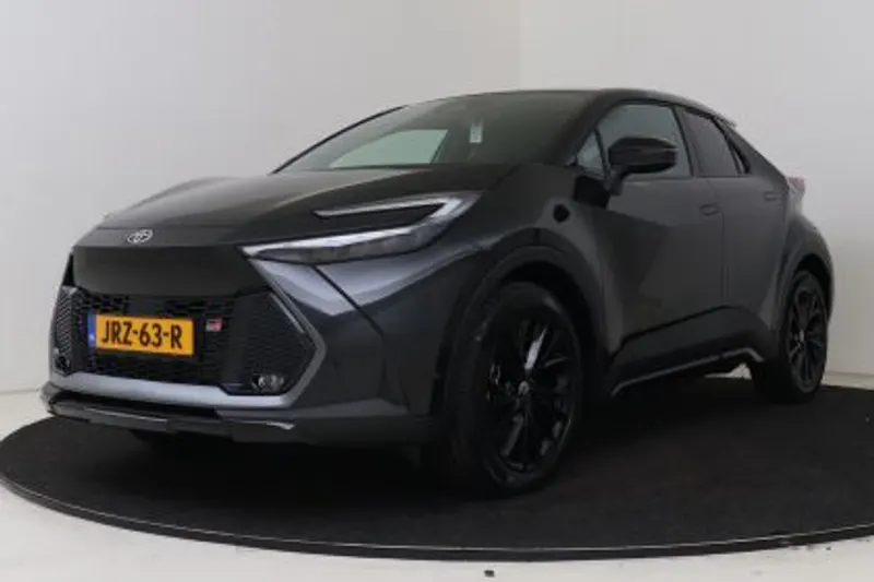 Toyota C-HR (2025)