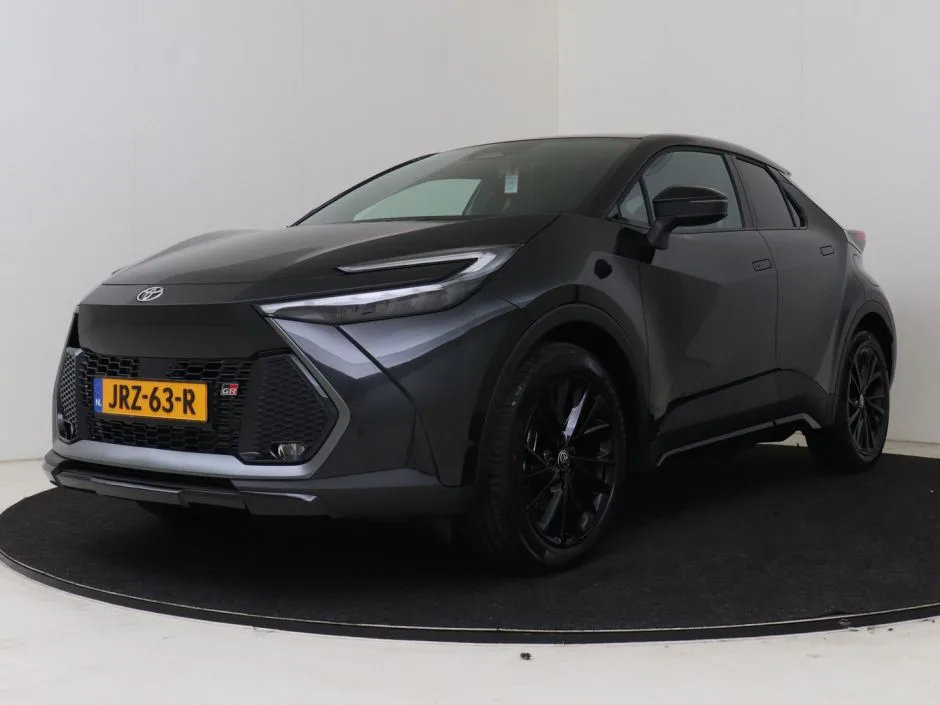 Toyota C-HR (2025) — foto 1