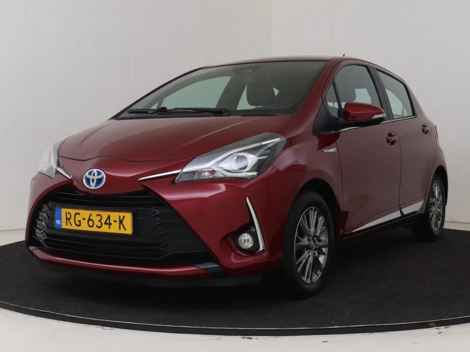 Toyota Yaris (2017) — foto 1