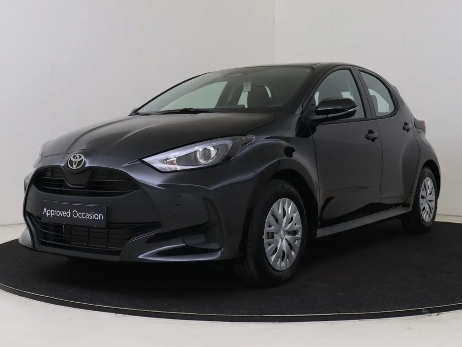 Toyota Yaris (2025) — foto 1