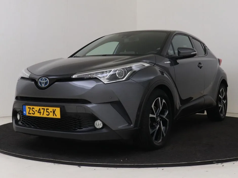 Toyota C-HR (2019) — foto 1