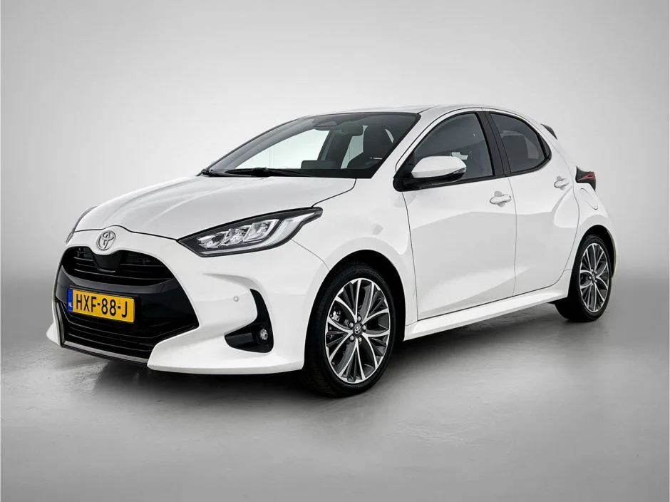 Toyota Yaris (2025) — foto 1