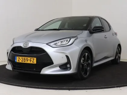 Toyota Yaris (2024) — foto 1