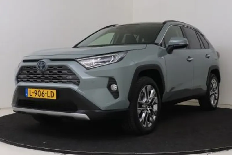 Toyota RAV4 (2021)