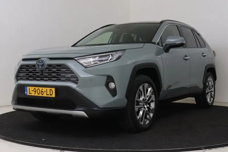 Toyota RAV4 (2021)